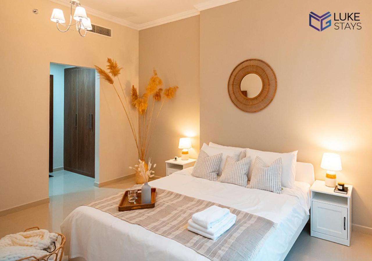 1 Bed Apt With Wifi Pool Nr Mall Burj Khalifa Apartment