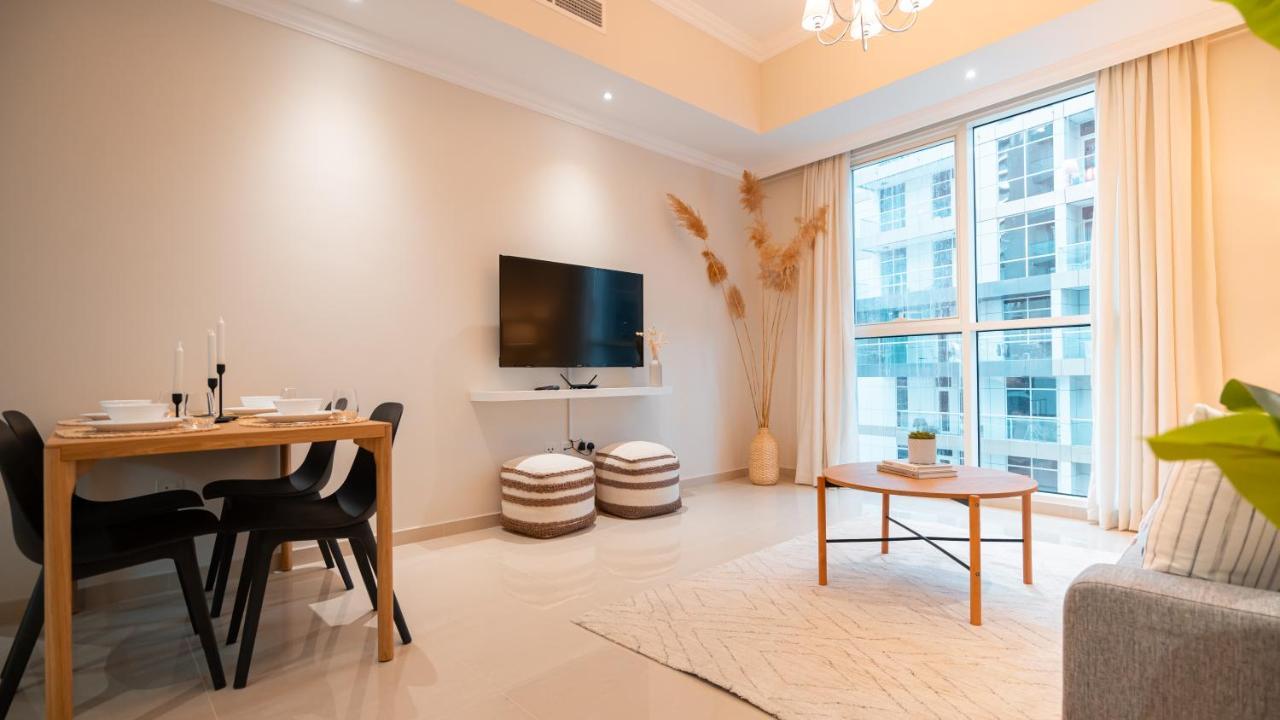 1 Bed Apt With Wifi Pool Nr Mall Burj Khalifa Apartment *