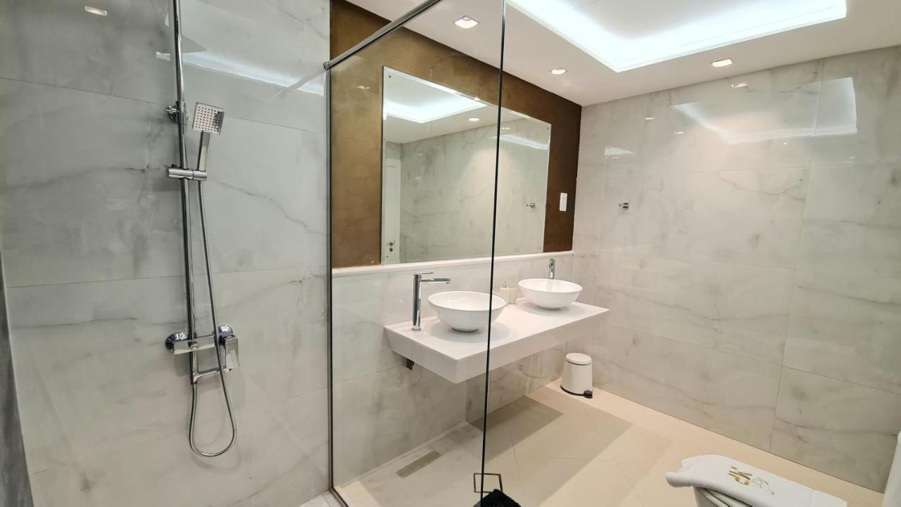Apartment Marco Polo - Stunning Marina Views , High Floor, Close To Tram