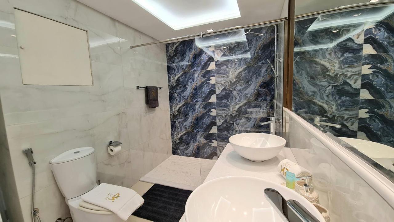 Apartment Marco Polo - Stunning Marina Views , High Floor, Close To Tram *