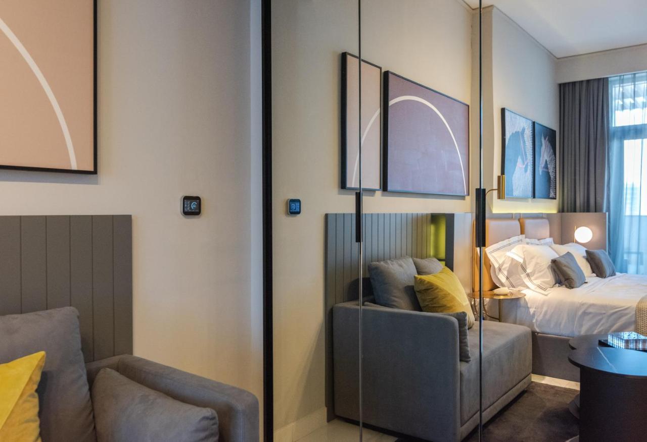 Superb Canal View Studio - Grandeur Homes Dubai