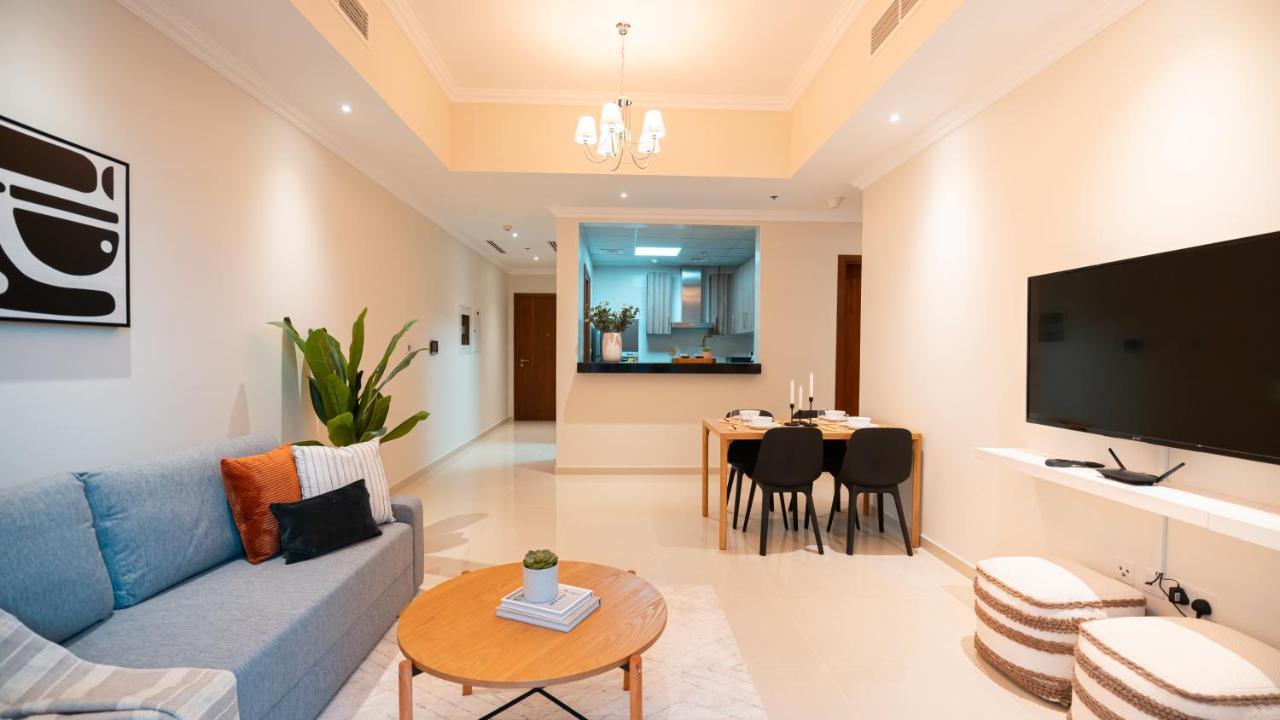 1 Bed Apt With Wifi Pool Nr Mall Burj Khalifa Apartment *
