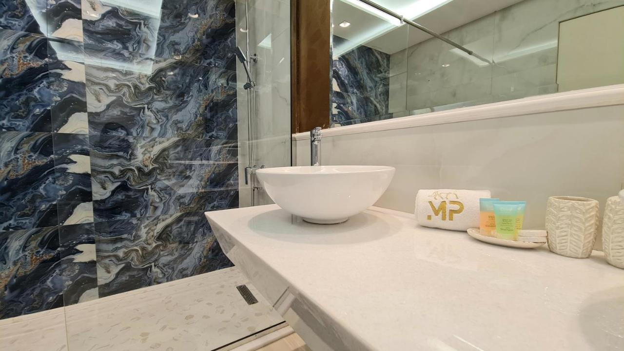 Apartment Marco Polo - Stunning Marina Views , High Floor, Close To Tram