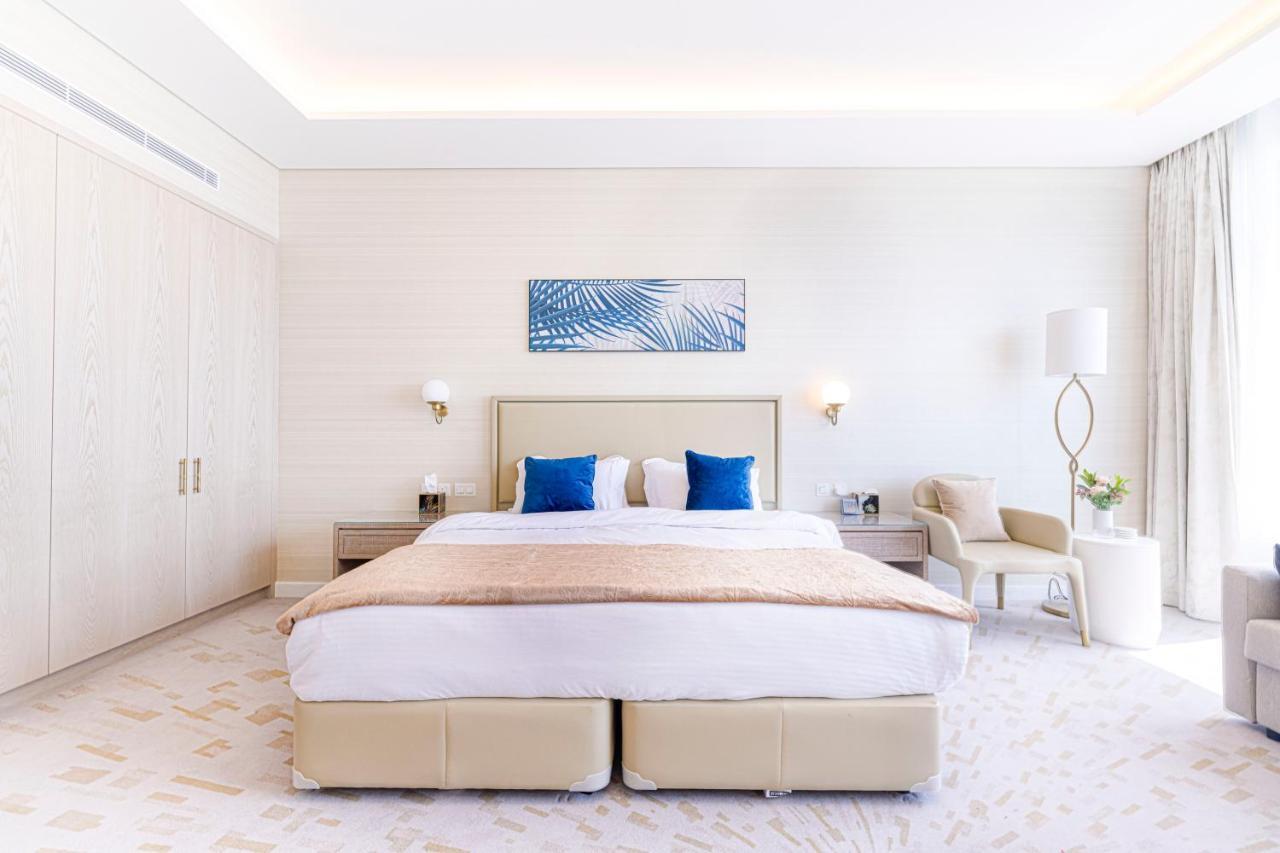 Apartment The Palm Tower By Platinium