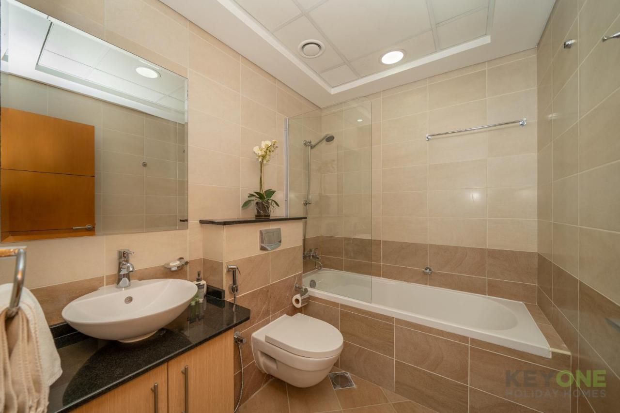 Keyone - 3br In Ocean Heights Apartment Dubai