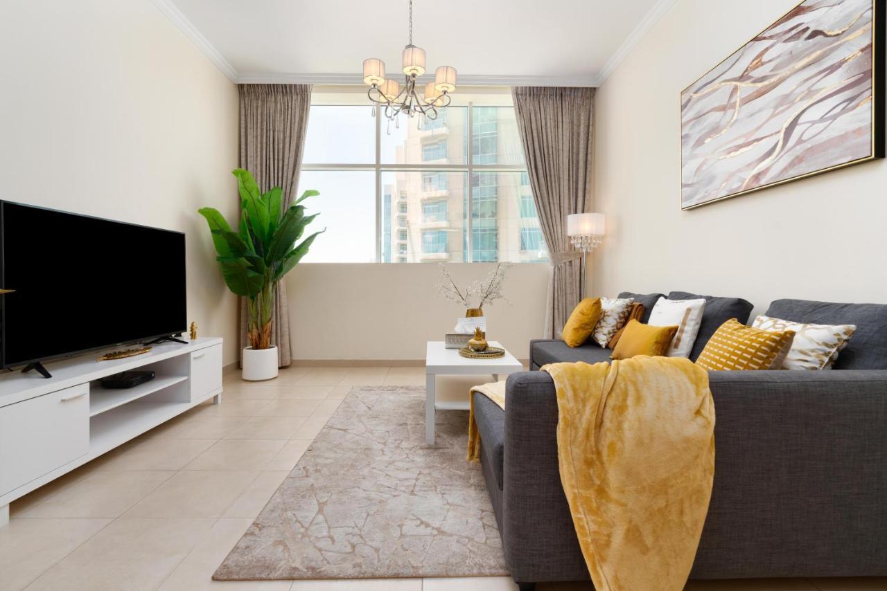 Spacious 2 Beds 5 Min Walk From Mall With Brand New Gym And Rooftop Swimming Pool *