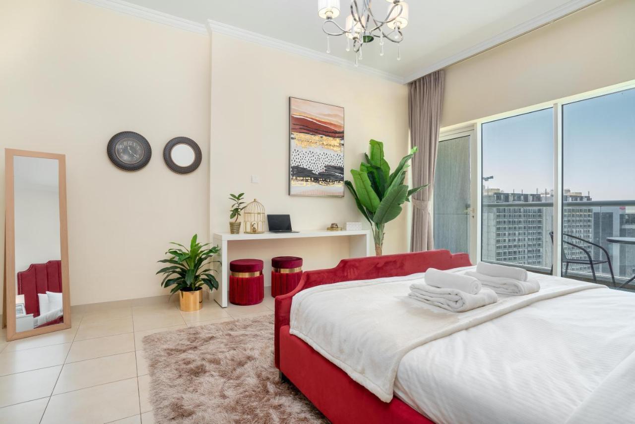 Spacious 2 Beds 5 Min Walk From Mall With Brand New Gym And Rooftop Swimming Pool Apartment