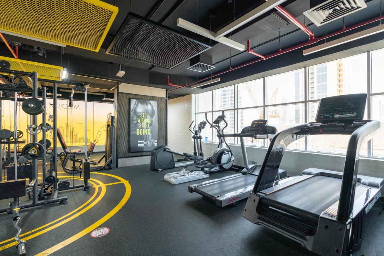 Spacious 2 Beds 5 Min Walk From Mall With Brand New Gym And Rooftop Swimming Pool