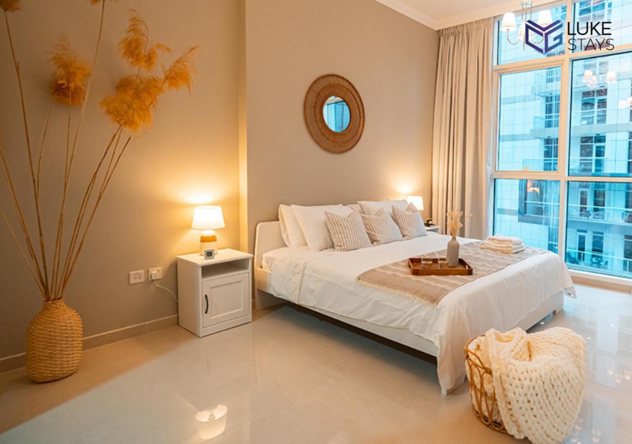 1 Bed Apt With Wifi Pool Nr Mall Burj Khalifa Apartment