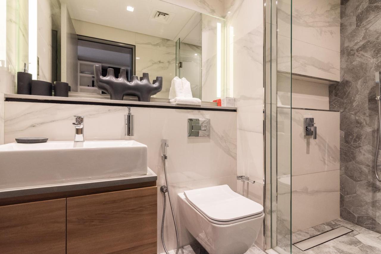 Superb Canal View Studio - Grandeur Homes Dubai