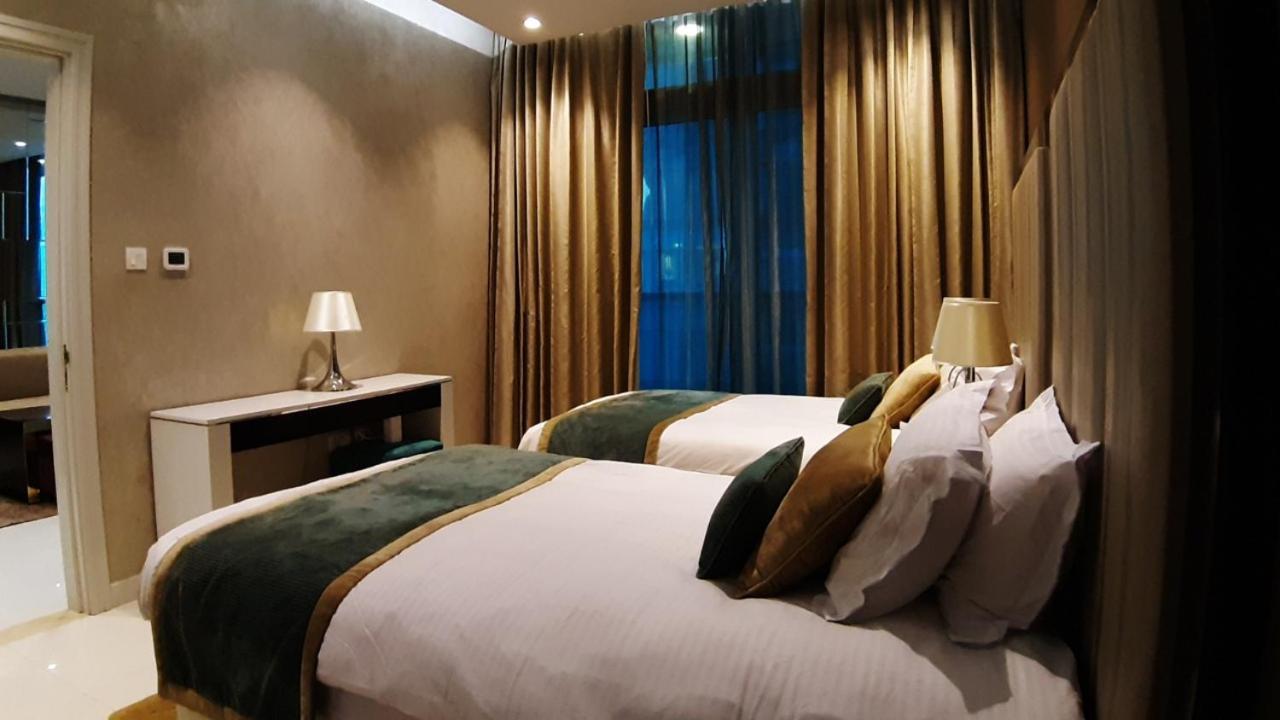 Apartment King Suite-Burj Khalifa 5 Min Walking From Dubai Mall
