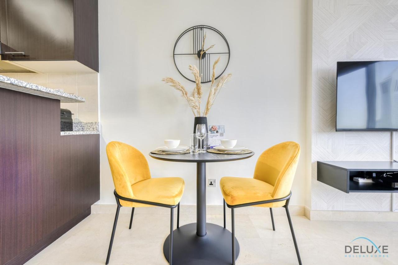 Affordable Luxury Modern 1br With Pool & Balcony By Deluxe Homes Dubai