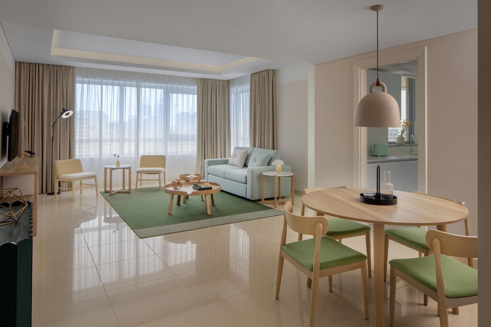 Staybridge Internet 4*