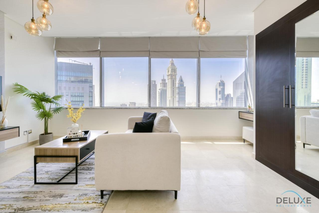 Affordable Luxury Modern 1br With Pool & Balcony By Deluxe Homes
