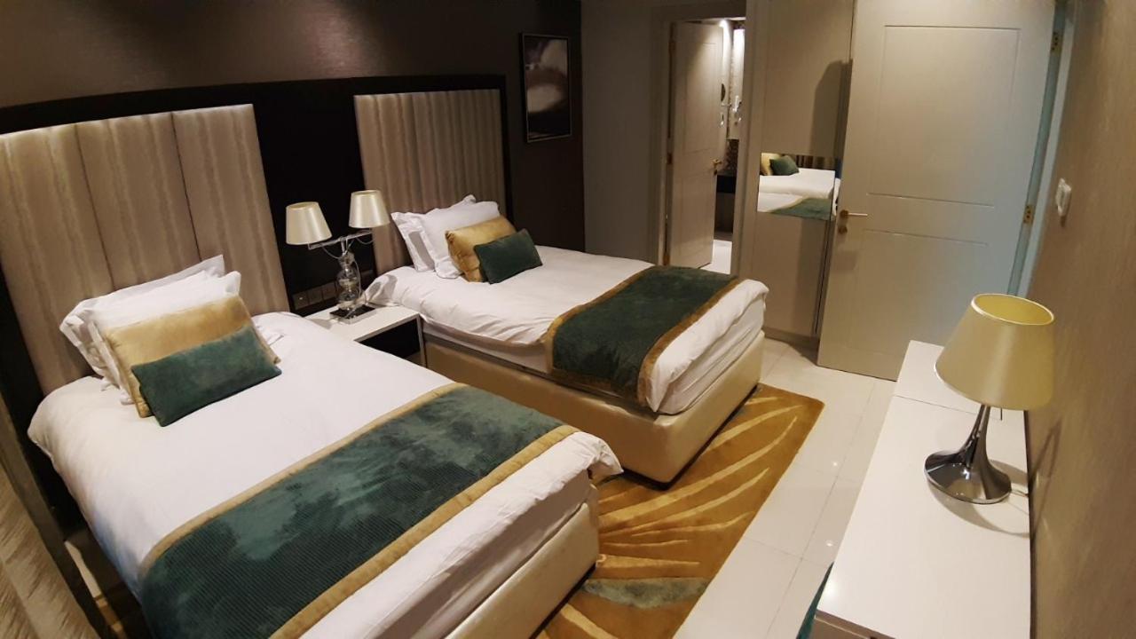 King Suite-Burj Khalifa 5 Min Walking From Dubai Mall Apartment Dubai