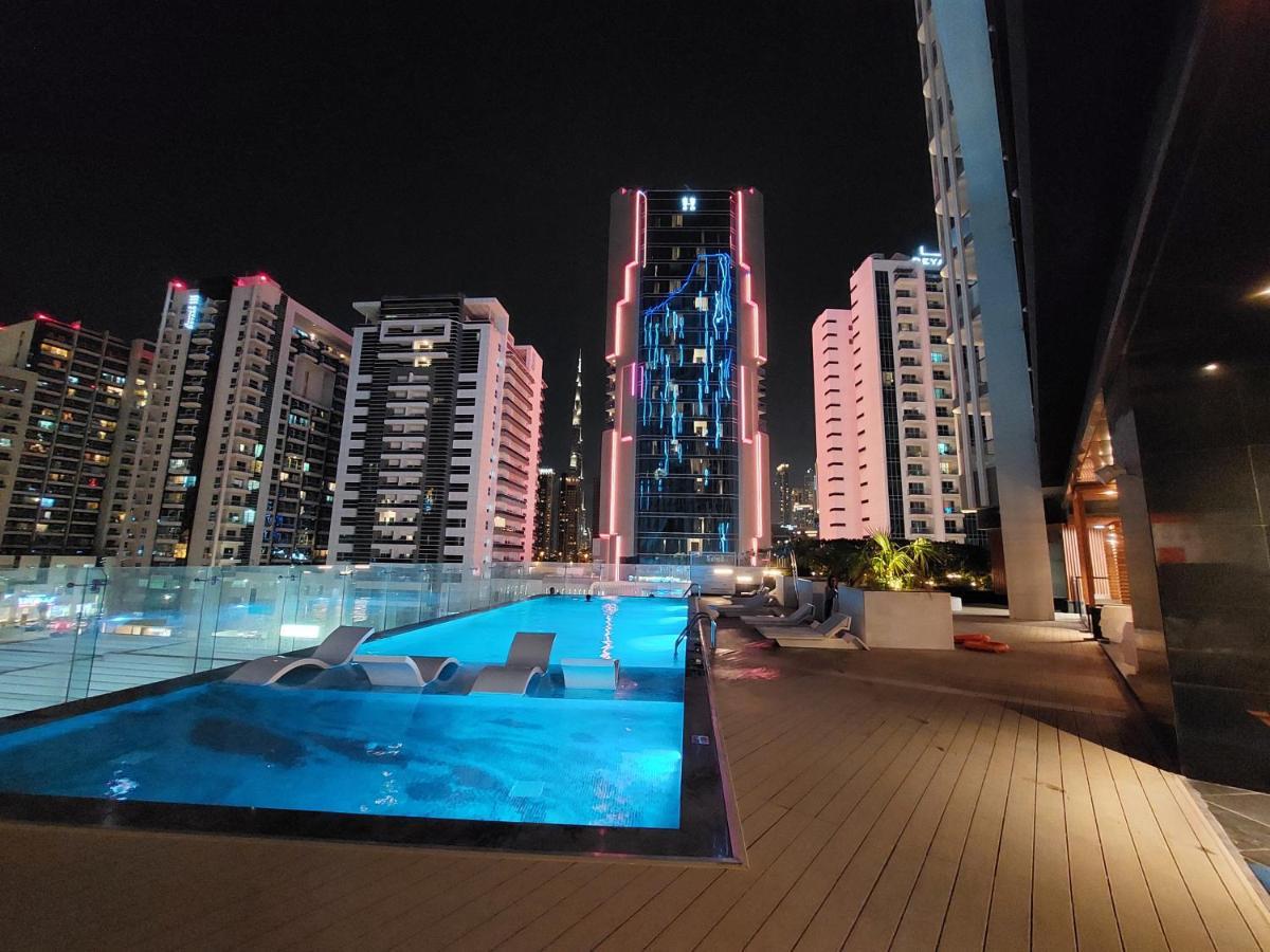 Apartment Bayz Burj Khalifa View