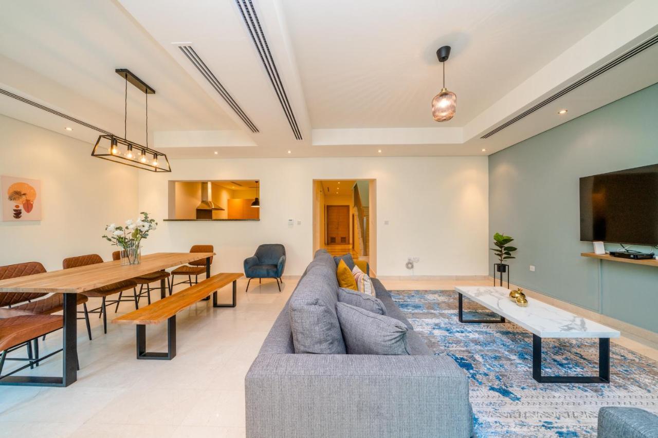 Villa Alh Vacay - Al Furjan Quortaj 3br *