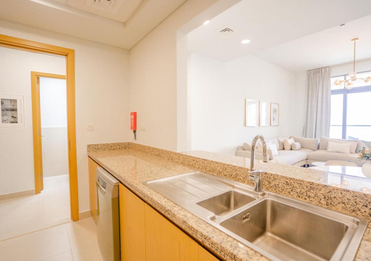 Nasma Luxury - Bellevue Tower 1 Apartment *