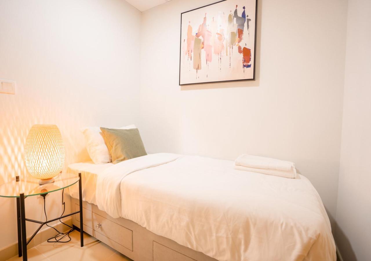 Nasma Luxury - Bellevue Tower 1 Apartment *