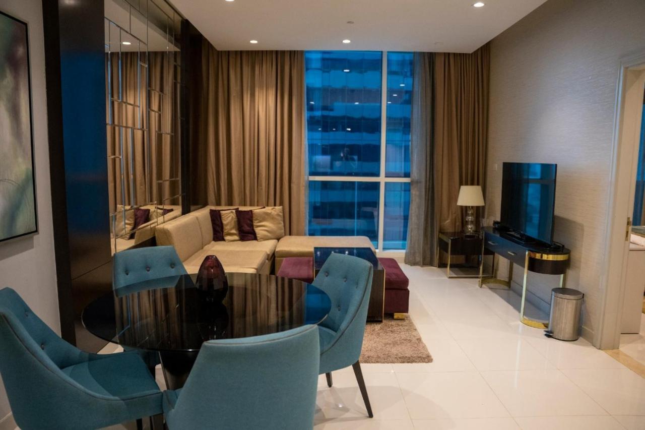 King Suite-Burj Khalifa 5 Min Walking From Dubai Mall Apartment *