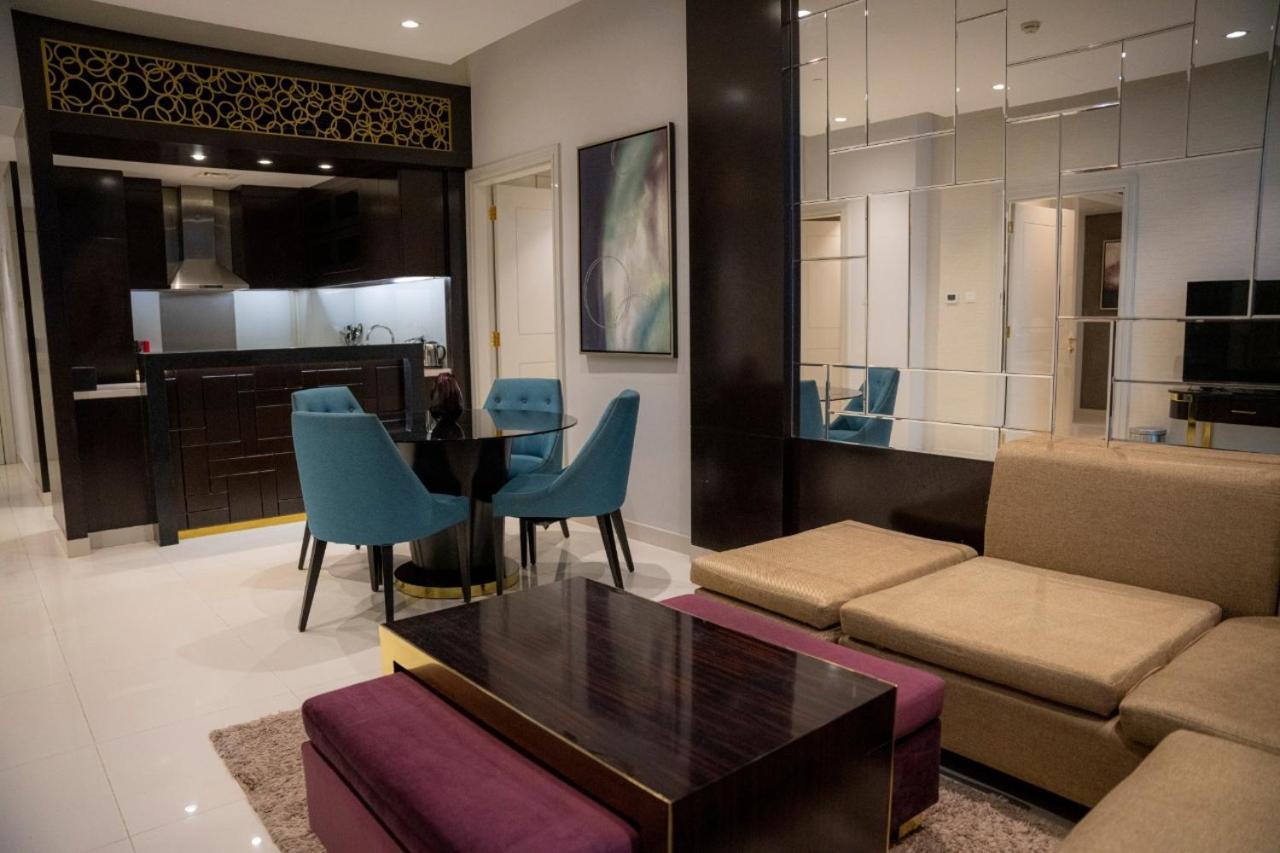 King Suite-Burj Khalifa 5 Min Walking From Dubai Mall Apartment