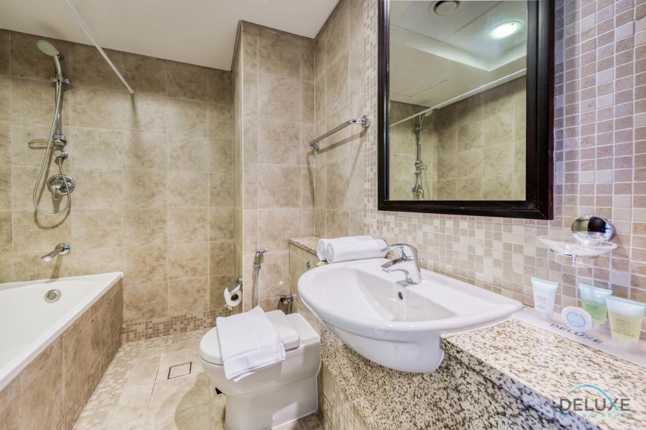 Apartment Affordable Luxury Modern 1br With Pool & Balcony By Deluxe Homes *