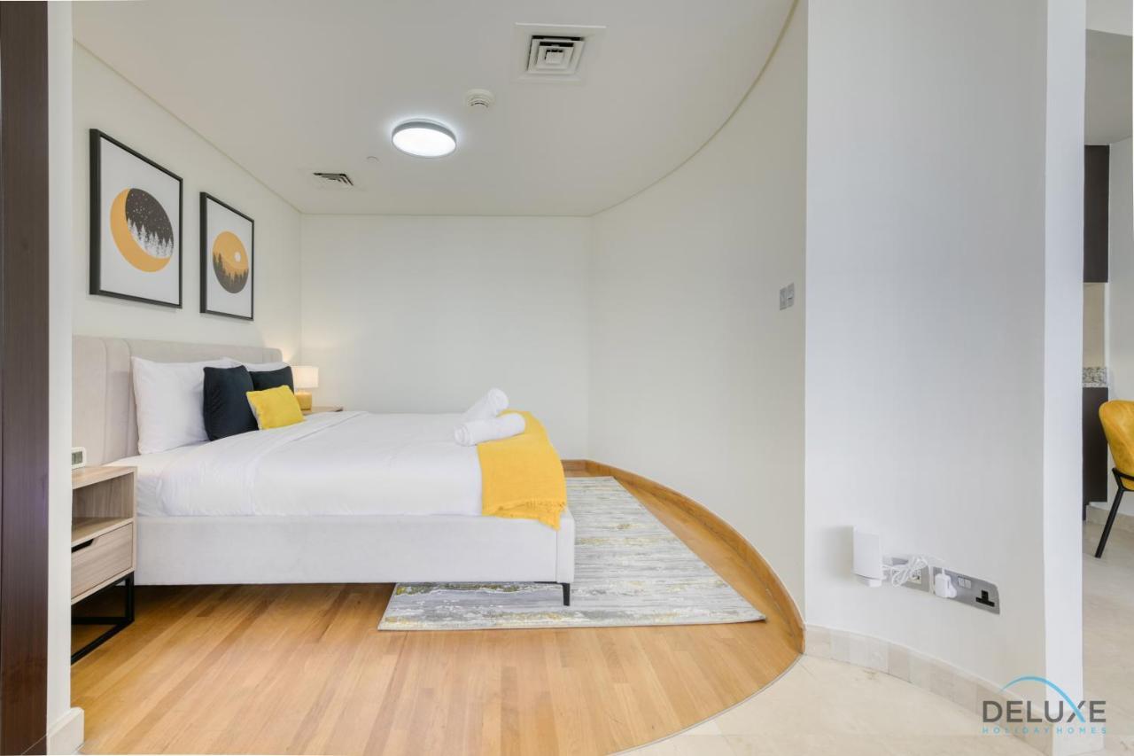 Affordable Luxury Modern 1br With Pool & Balcony By Deluxe Homes * Dubai