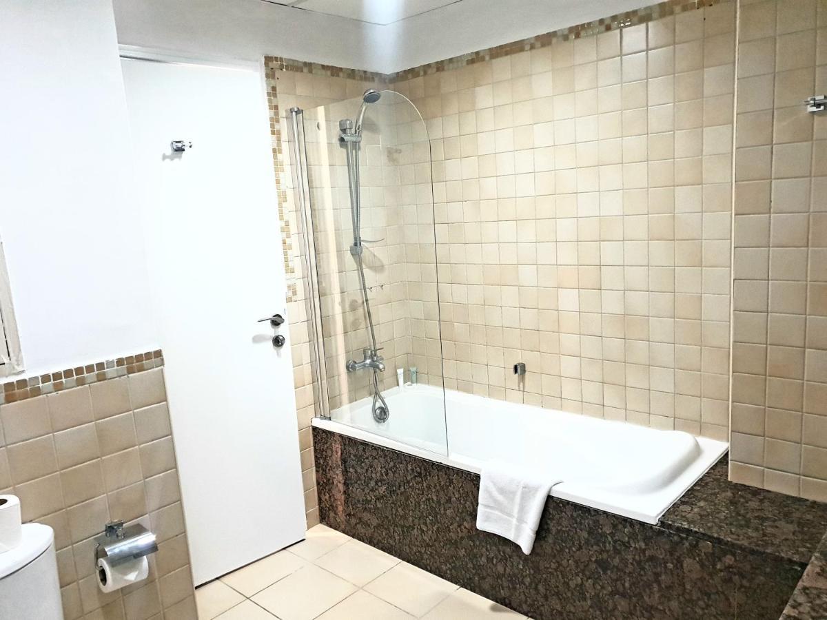 Modern Panoramic Sea View 3br On Jbr Walk *