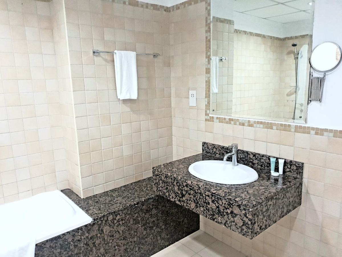 Modern Panoramic Sea View 3br On Jbr Walk