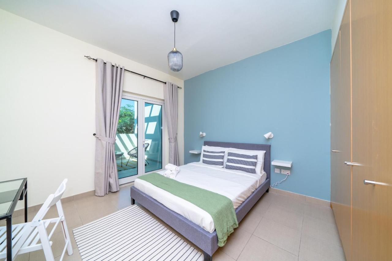 Alh Vacay - Al Furjan Quortaj 3br Villa *