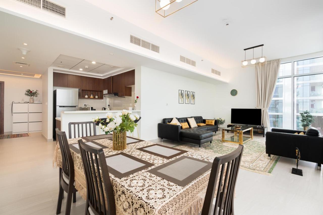 Ultimate - 3 Beds - Scenic Panoramic Views - Right At Metro Station - 5-10min To Sea, Burj Khalifa, Old Town, Downtown - 15min From Airport Apartment Dubai