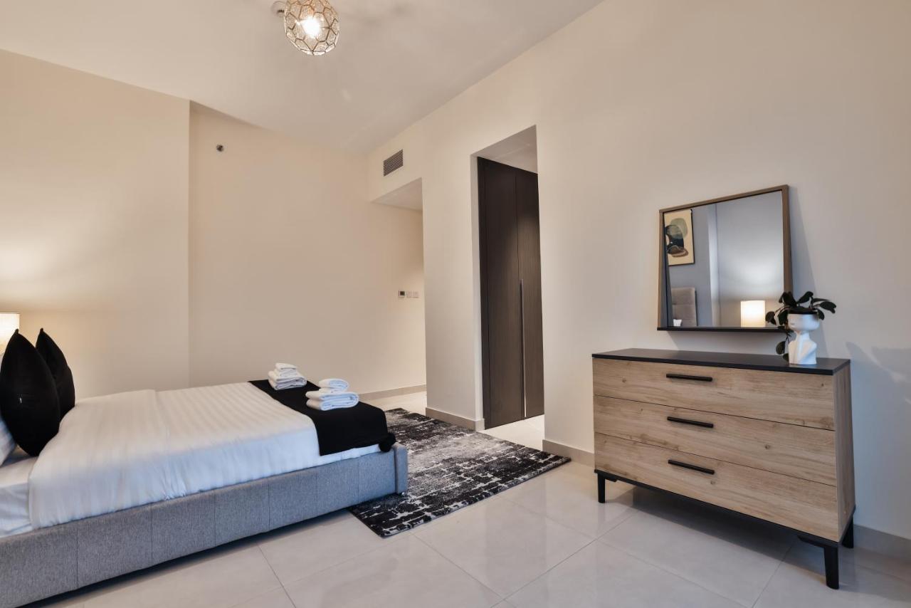 Apartment Luxury Business Bay Gym Pool Parking By Sojo