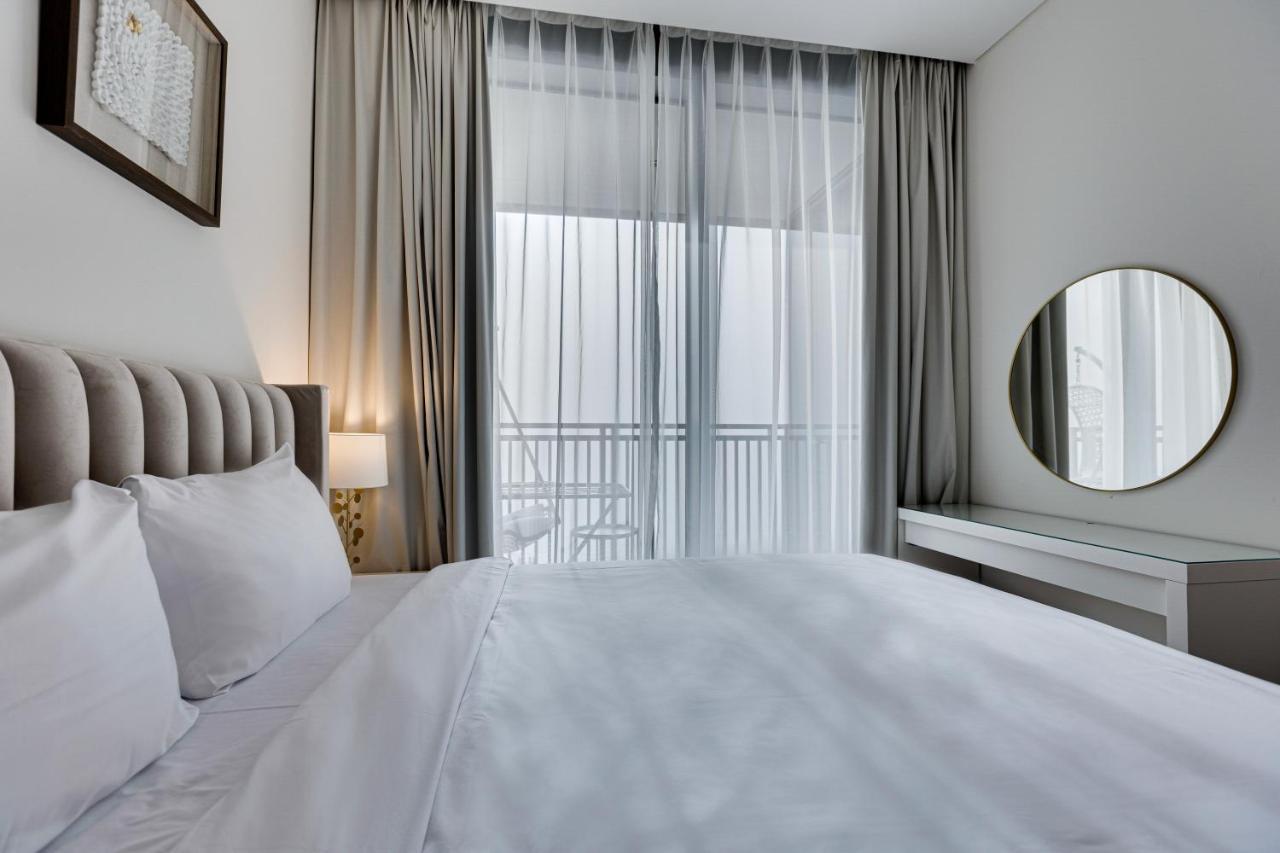 Sea View 2bd In New 52 42 Tower Marina * Dubai