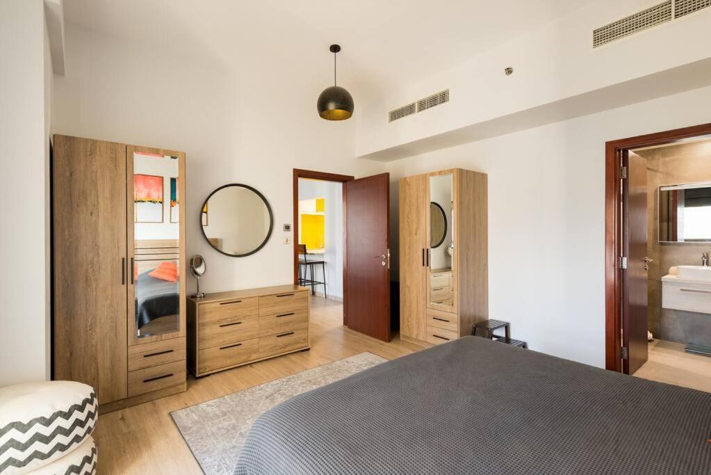 2br Vacation With Pool, Gym And Beach Access *