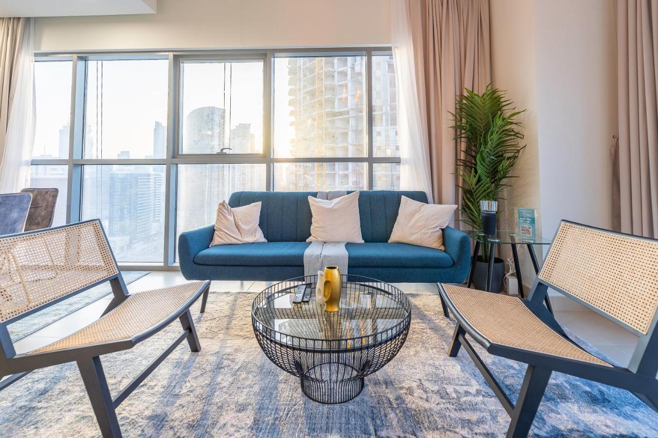 Apartment Spacious Art Deco With Burj & Canal Views *
