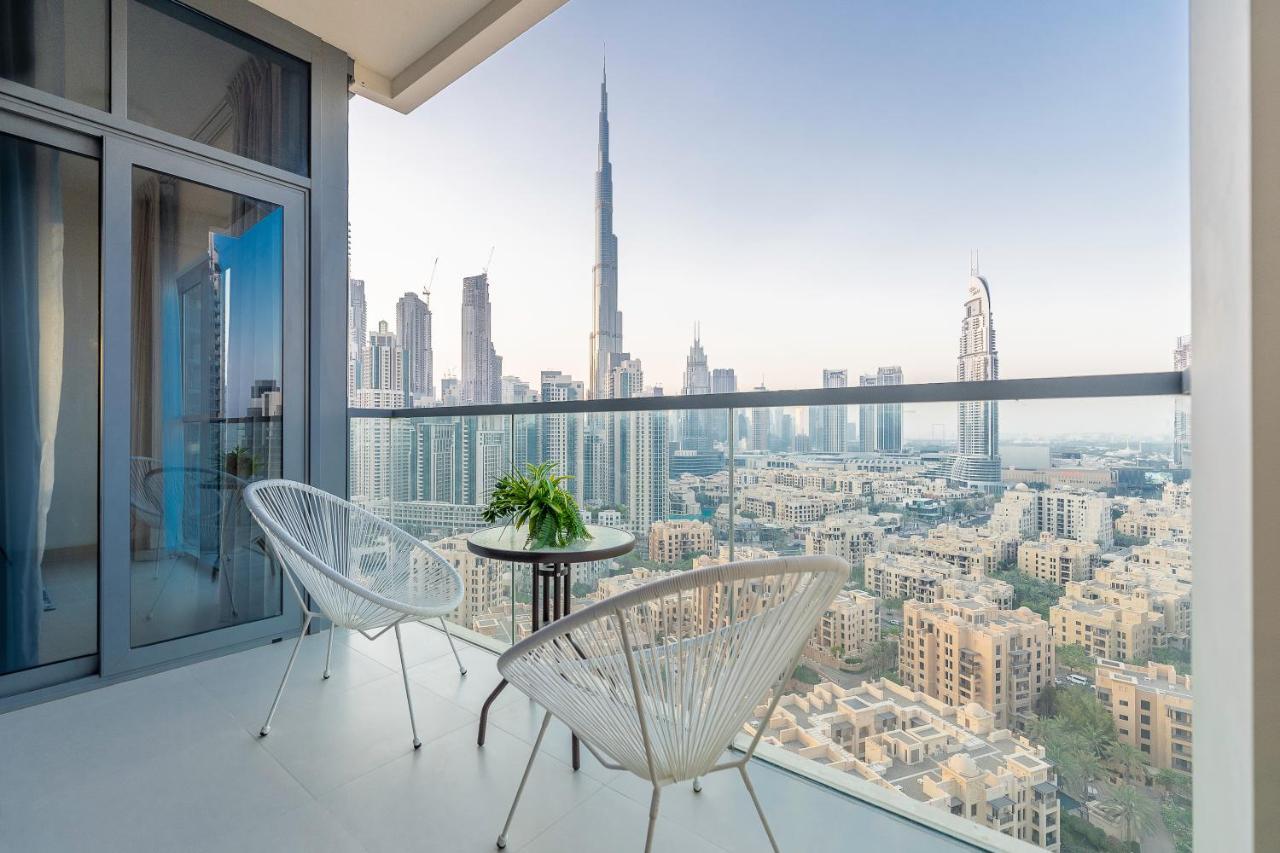 Spacious Art Deco With Burj & Canal Views Dubai