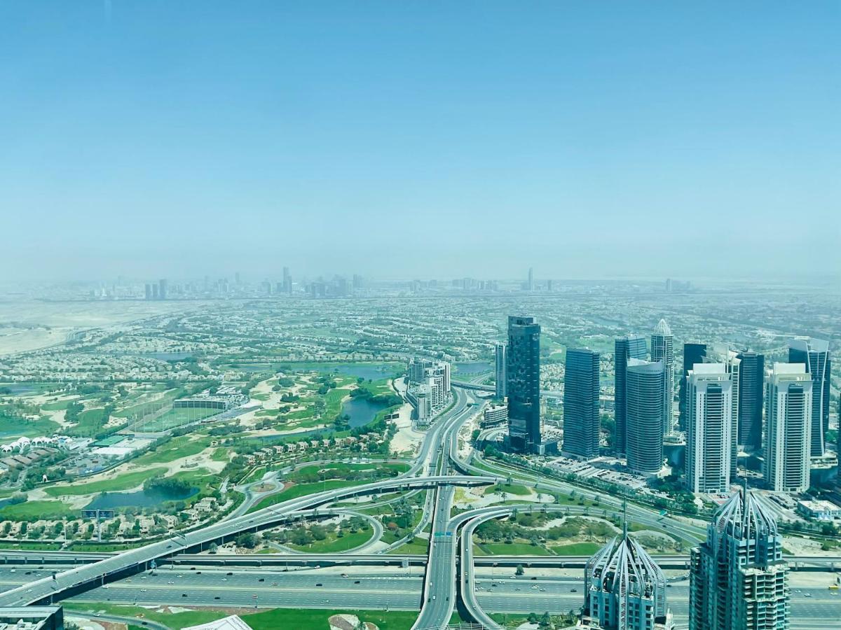 Marina Sky Penthouse Apartment *
