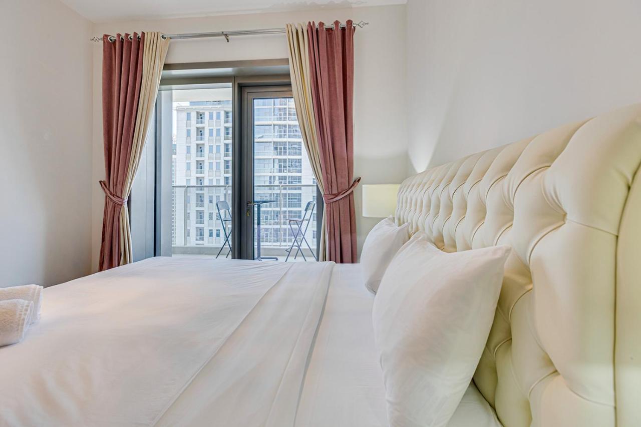 Sparkle Tower, Marina Apartment Dubai