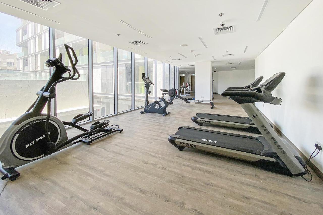 Luxurious 2br - Fully Upgraded - High-end Facilities Apartment