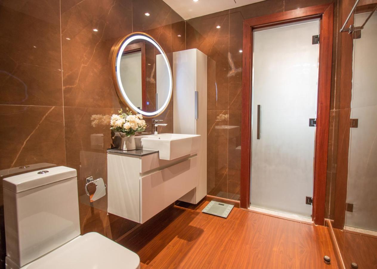 Apartment Luxurious 2br - Fully Upgraded - High-end Facilities Dubai