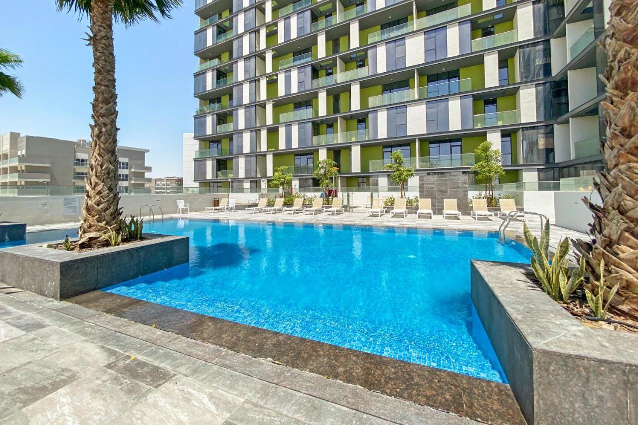 Luxurious 2br - Fully Upgraded - High-end Facilities