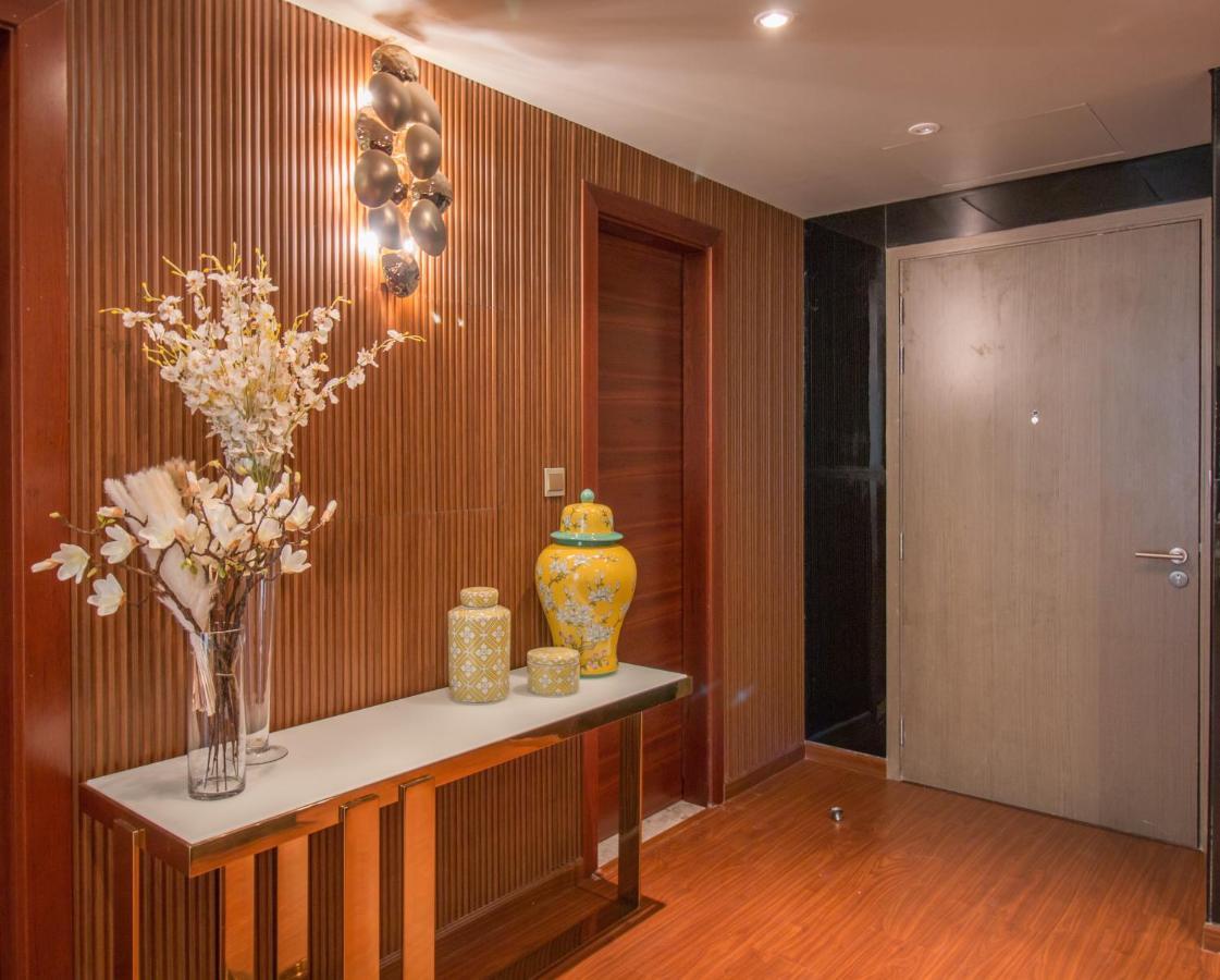Luxurious 2br - Fully Upgraded - High-end Facilities