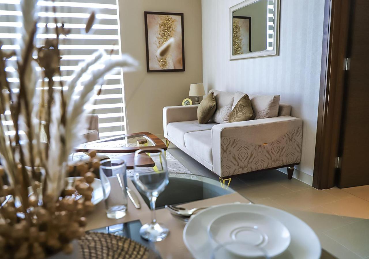 By Latinem Luxury 2br Holiday Cv B1309 Near Burj Khalifa Dubai