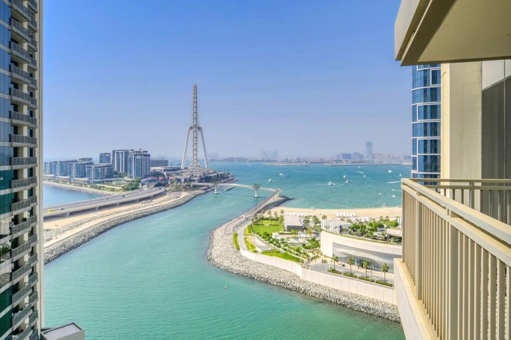 Luxury Brand New 2 Bedroom With Bluewater Views Apartment *