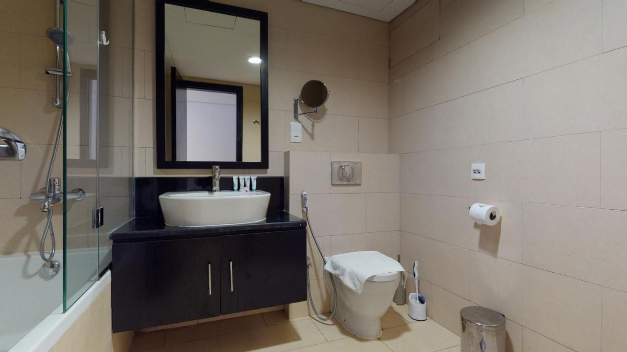 Key View - Laguna Tower Apartment *