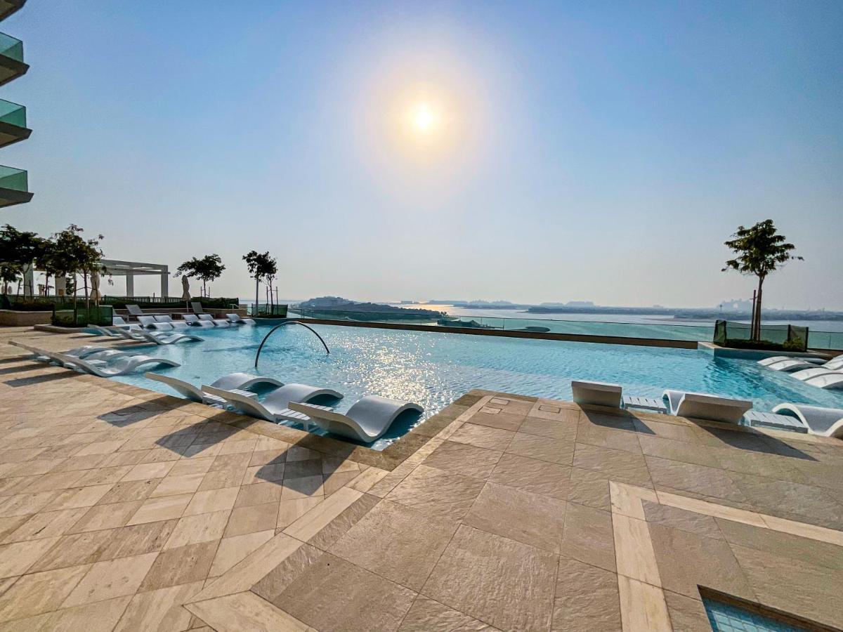 Higuests - Superlative With Private Access Apartment *