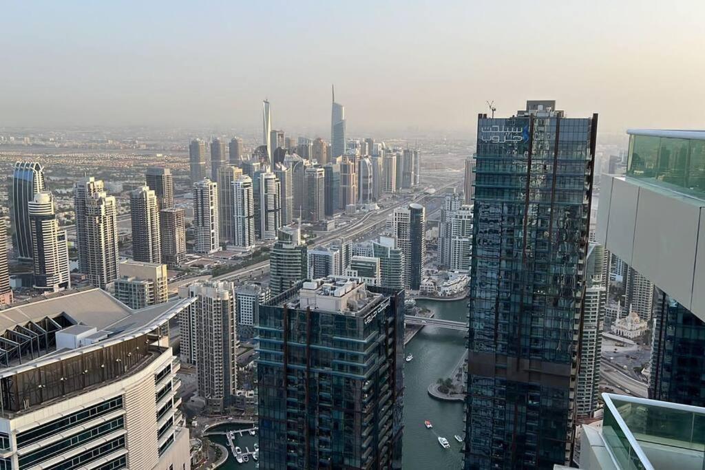 Apartment High Floor With Skyline & Burj Khalifa View 3 Bedroom Unit Marina *
