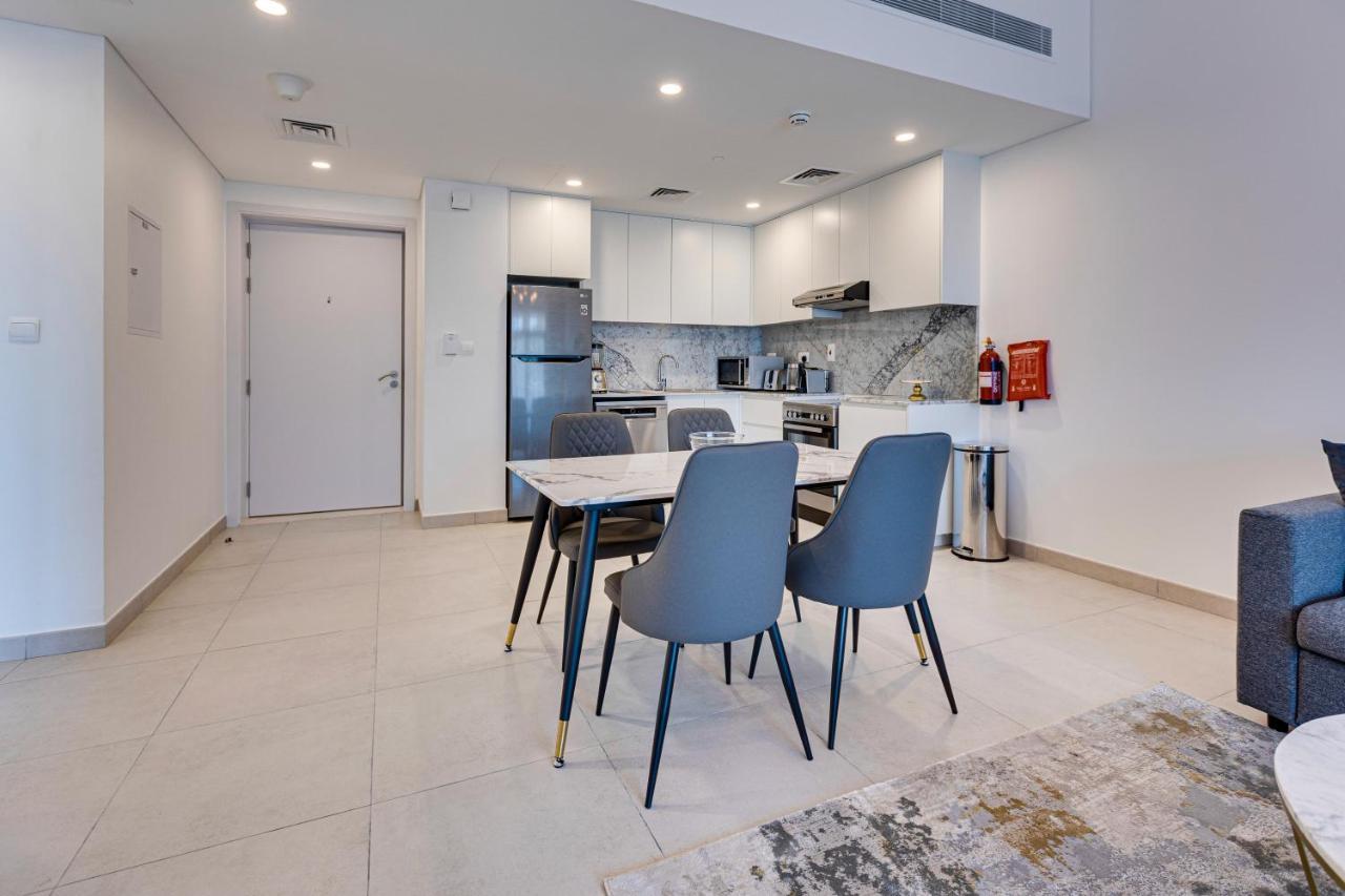 Luxury In Madinat Jumeirah Living Apartment *