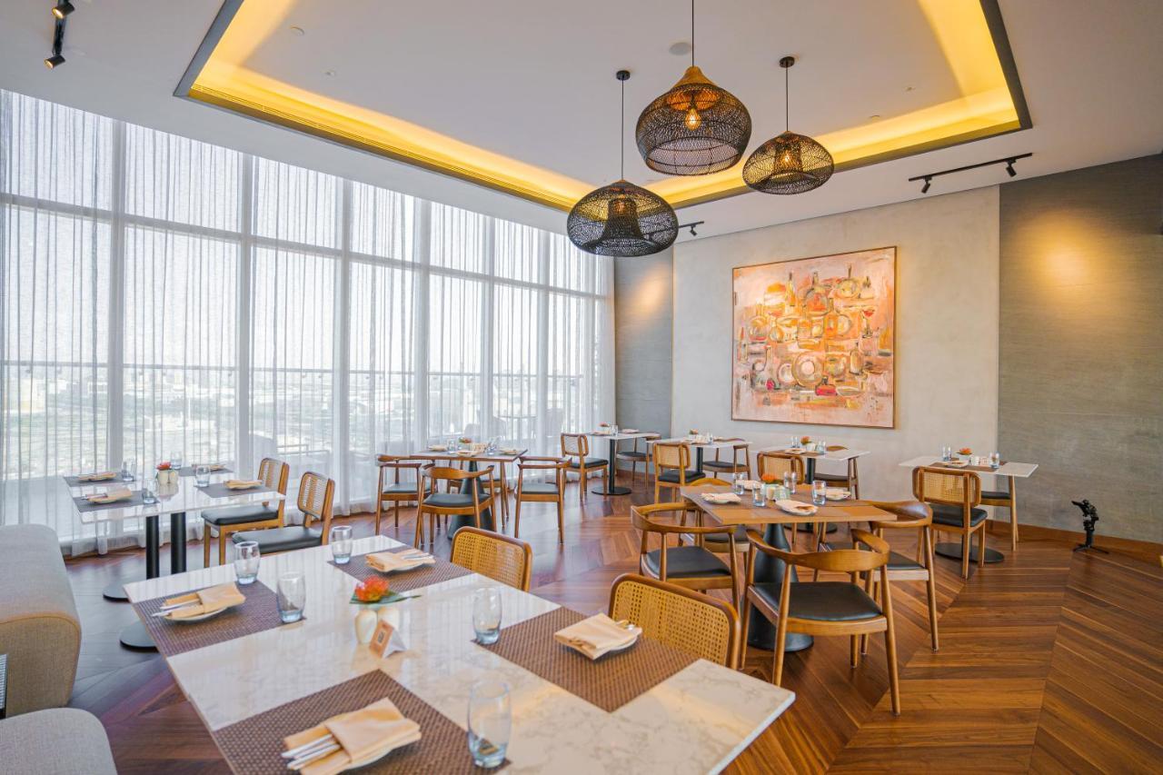 Hotel Movenpick Jumeirah Village Triangle