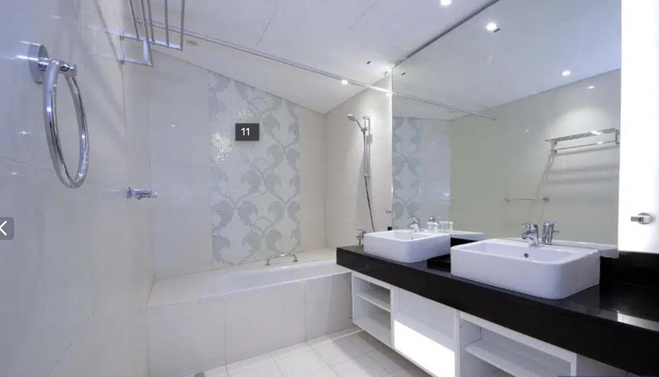 Apartment Ambassador Capital Bay- Discount Available